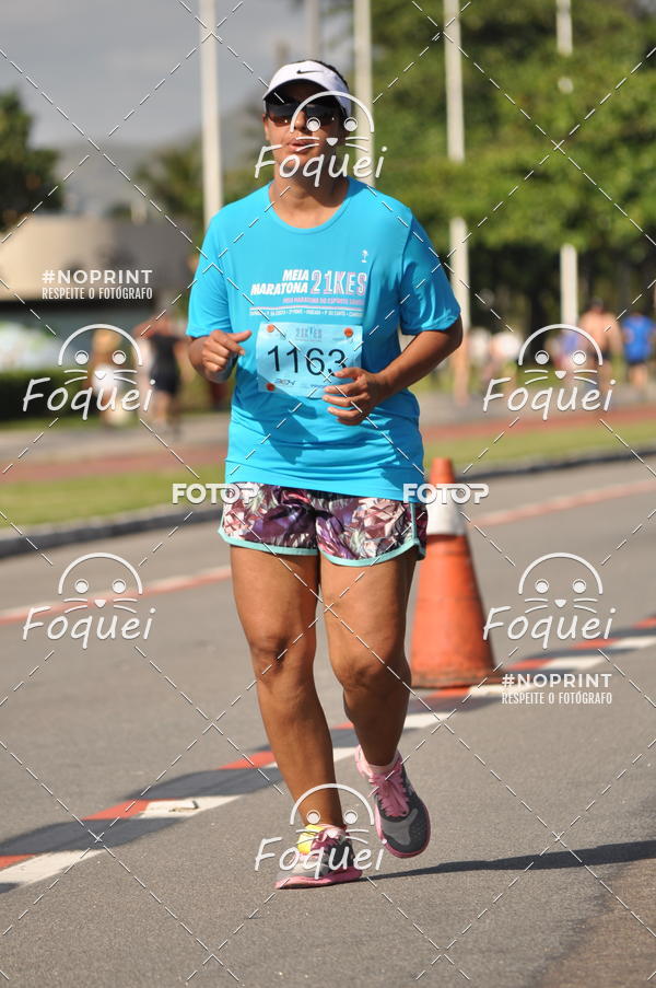 Buy your photos of the event21KES - Meia Maratona do Esprito Santo on Fotop