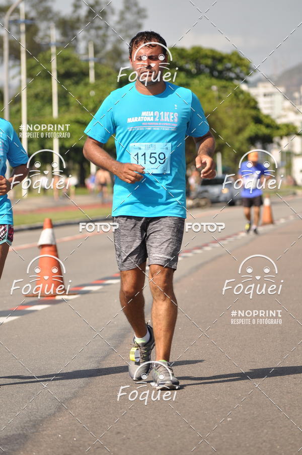 Buy your photos of the event21KES - Meia Maratona do Esprito Santo on Fotop