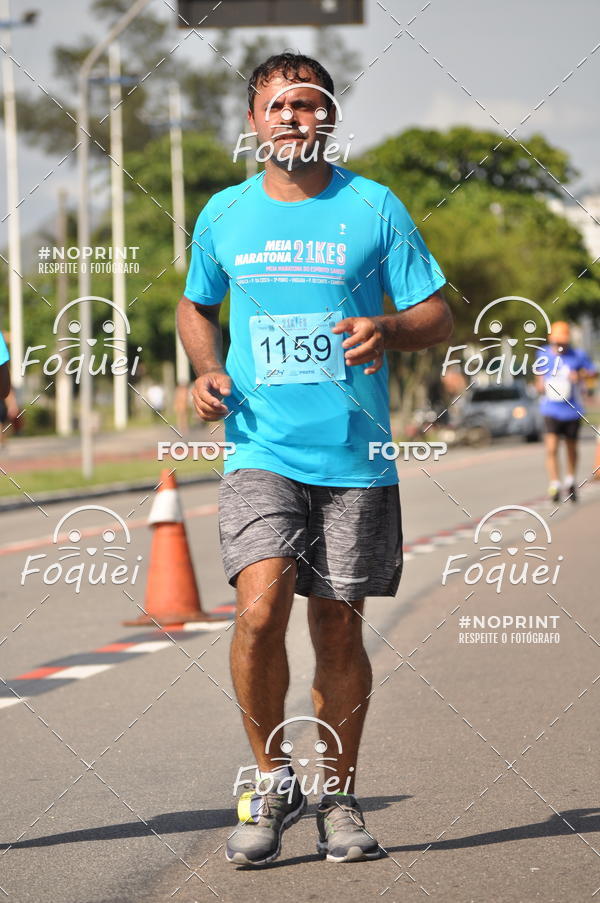 Buy your photos of the event21KES - Meia Maratona do Esprito Santo on Fotop