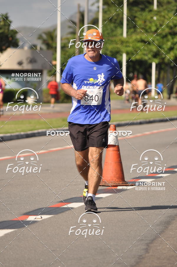 Buy your photos of the event21KES - Meia Maratona do Esprito Santo on Fotop