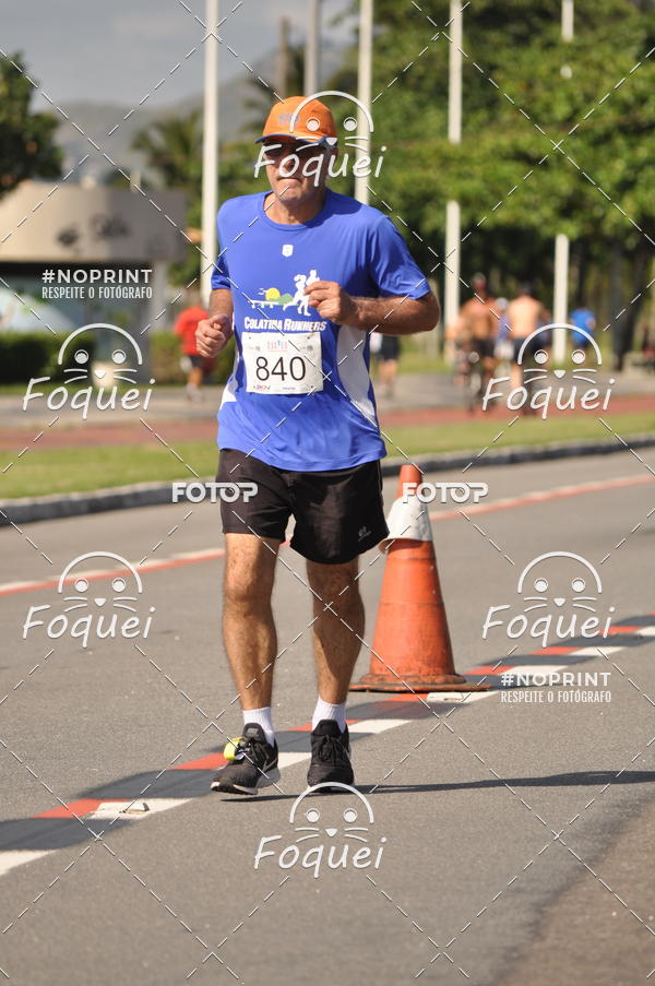 Buy your photos of the event21KES - Meia Maratona do Esprito Santo on Fotop