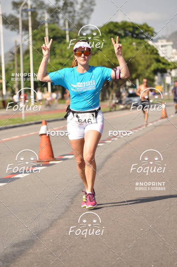 Buy your photos of the event21KES - Meia Maratona do Esprito Santo on Fotop