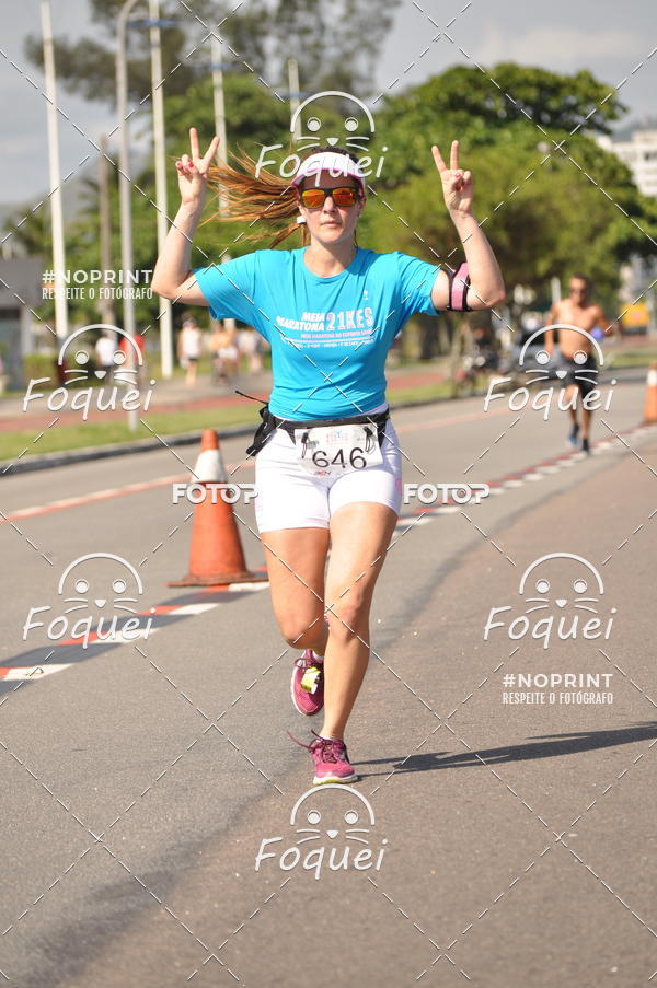 Buy your photos of the event21KES - Meia Maratona do Esprito Santo on Fotop