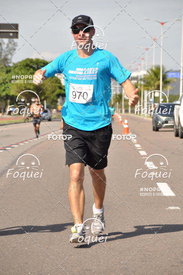Buy your photos of the event21KES - Meia Maratona do Esprito Santo on Fotop