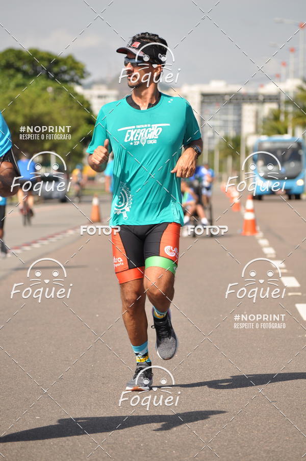 Buy your photos of the event21KES - Meia Maratona do Esprito Santo on Fotop