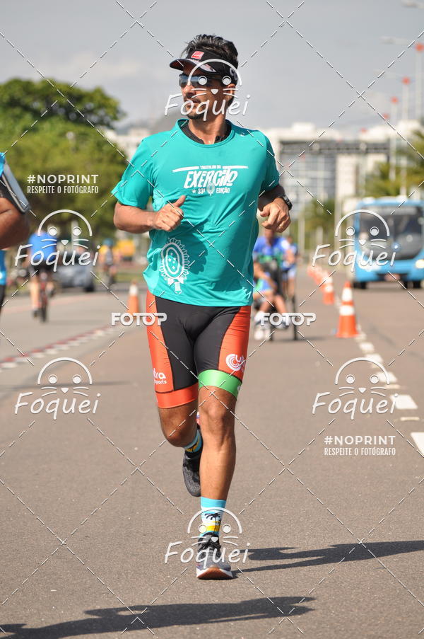 Buy your photos of the event21KES - Meia Maratona do Esprito Santo on Fotop