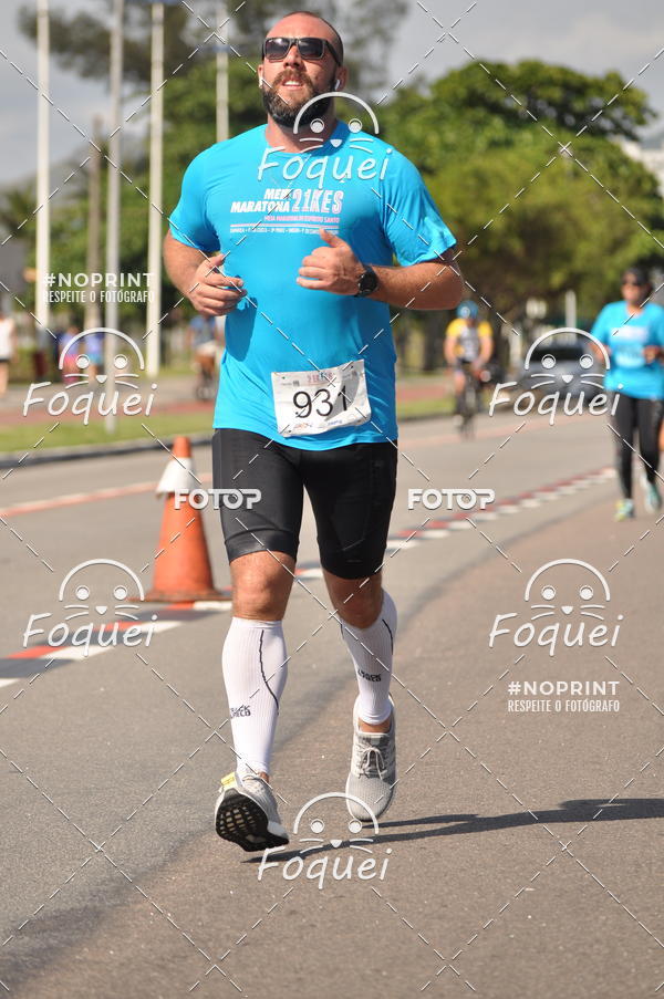 Buy your photos of the event21KES - Meia Maratona do Esprito Santo on Fotop
