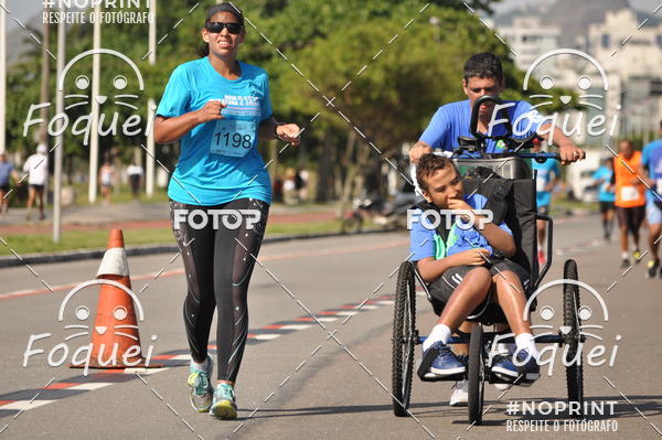 Buy your photos of the event21KES - Meia Maratona do Esprito Santo on Fotop