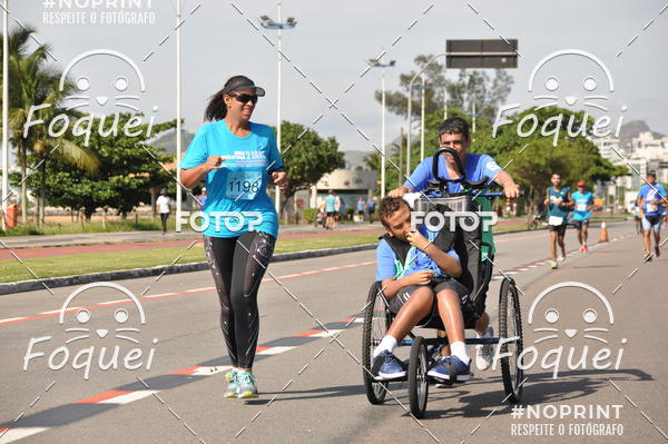 Buy your photos of the event21KES - Meia Maratona do Esprito Santo on Fotop