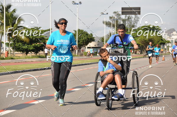 Buy your photos of the event21KES - Meia Maratona do Esprito Santo on Fotop