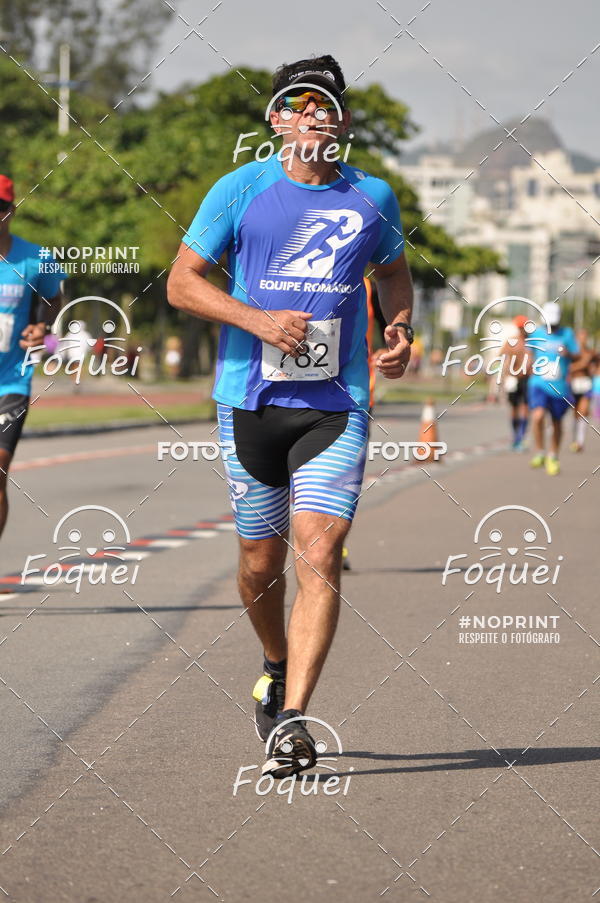 Buy your photos of the event21KES - Meia Maratona do Esprito Santo on Fotop