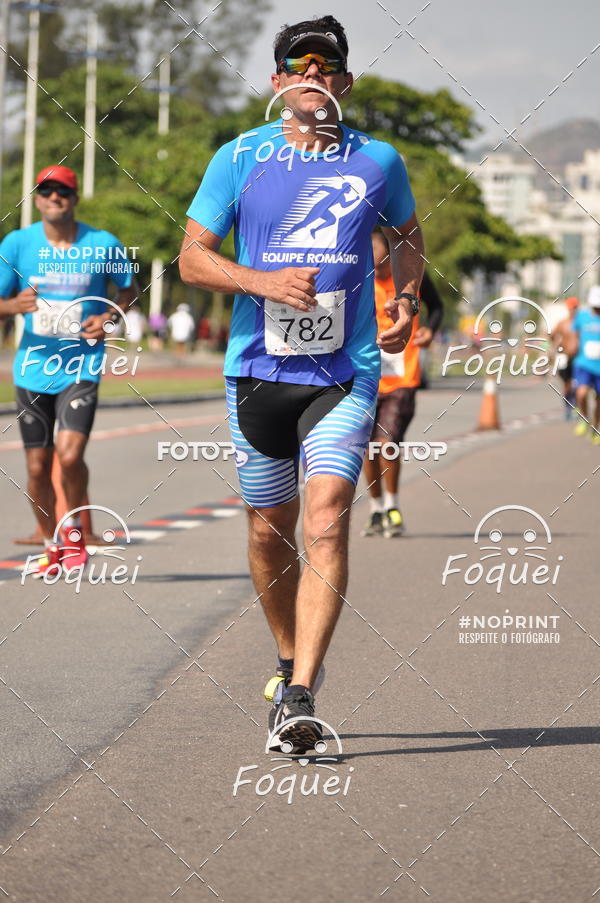 Buy your photos of the event21KES - Meia Maratona do Esprito Santo on Fotop