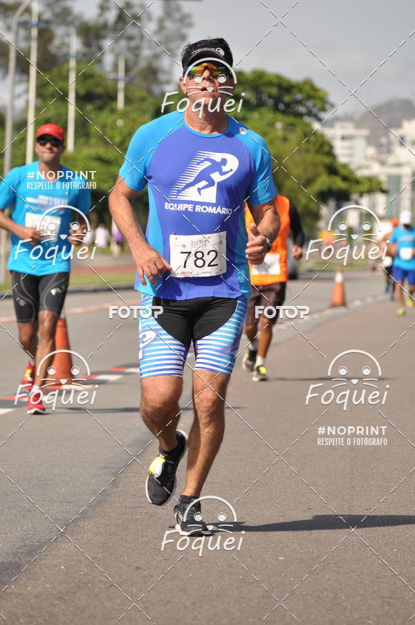 Buy your photos of the event21KES - Meia Maratona do Esprito Santo on Fotop