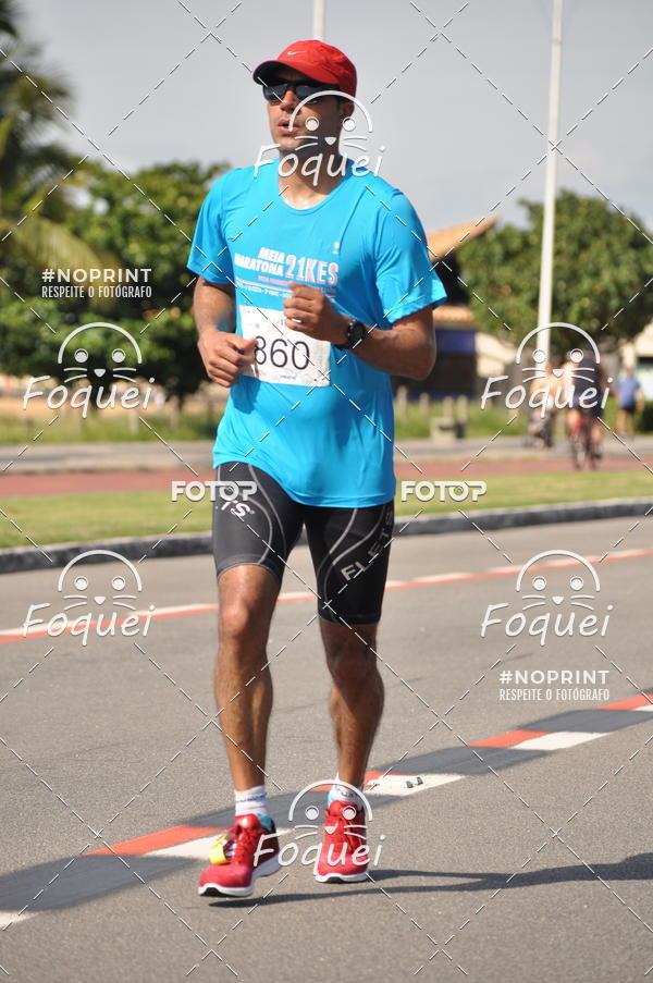 Buy your photos of the event21KES - Meia Maratona do Esprito Santo on Fotop