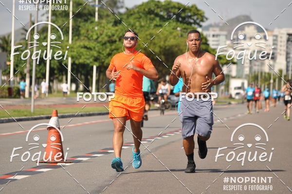 Buy your photos of the event21KES - Meia Maratona do Esprito Santo on Fotop