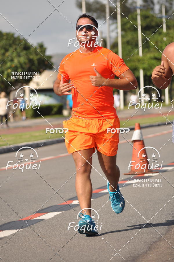 Buy your photos of the event21KES - Meia Maratona do Esprito Santo on Fotop