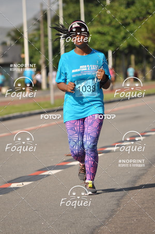 Buy your photos of the event21KES - Meia Maratona do Esprito Santo on Fotop