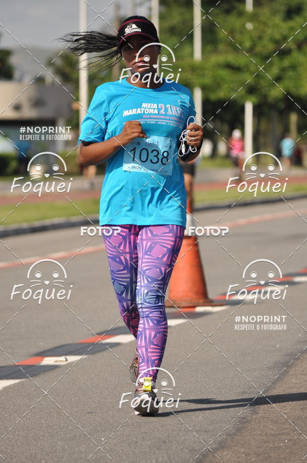 Buy your photos of the event21KES - Meia Maratona do Esprito Santo on Fotop