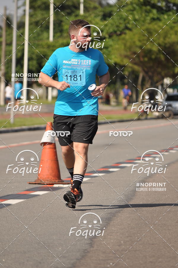 Buy your photos of the event21KES - Meia Maratona do Esprito Santo on Fotop