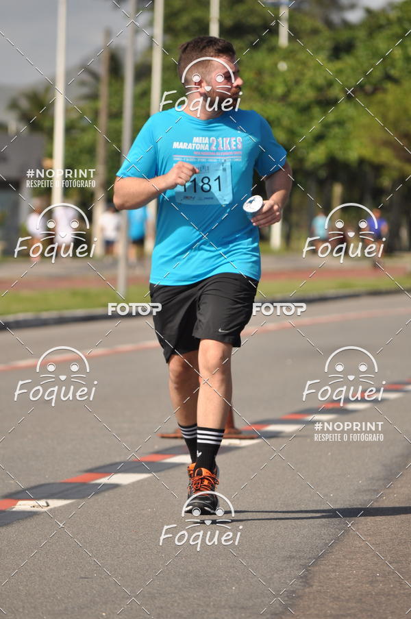 Compra tus fotos del evento21KES - Meia Maratona do Esprito Santo En Fotop