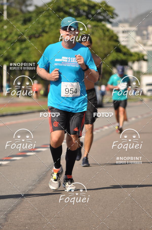 Compra tus fotos del evento21KES - Meia Maratona do Esprito Santo En Fotop