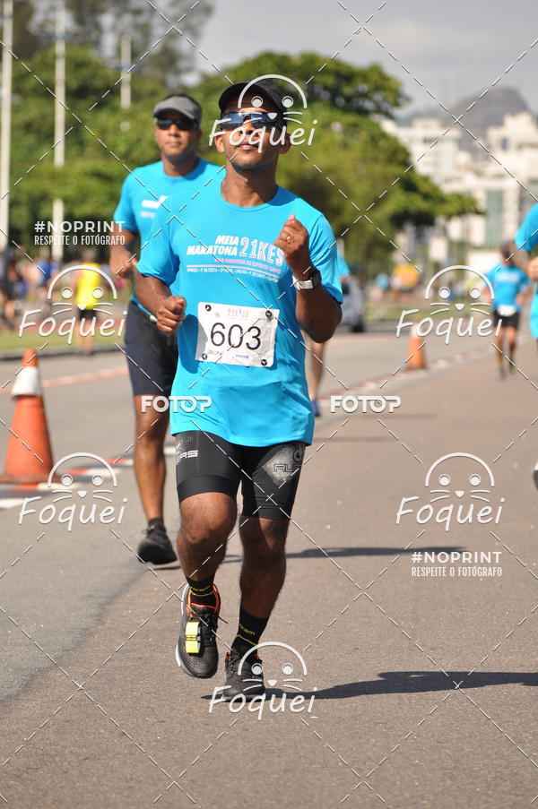 Acquista le foto dell'evento21KES - Meia Maratona do Esprito Santo in Fotop