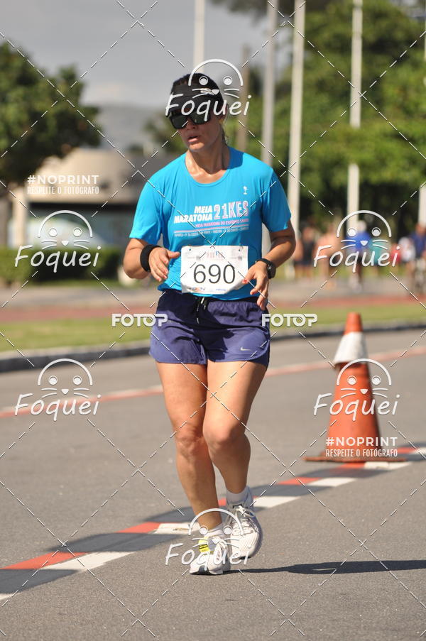 Compra tus fotos del evento21KES - Meia Maratona do Esprito Santo En Fotop
