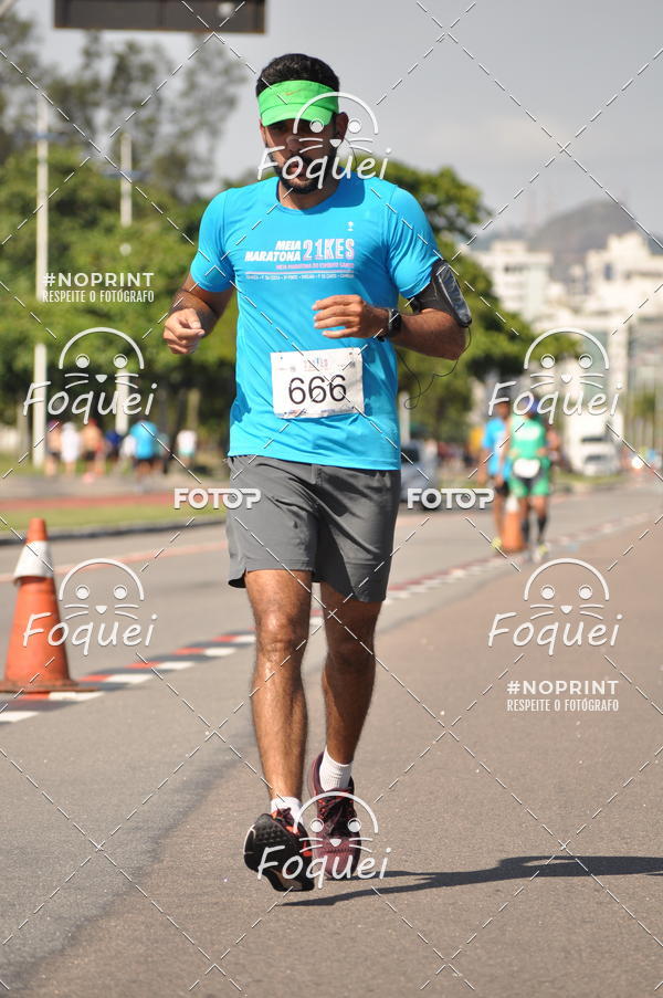 Acquista le foto dell'evento21KES - Meia Maratona do Esprito Santo in Fotop