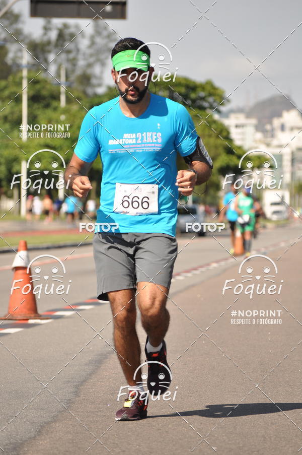 Acquista le foto dell'evento21KES - Meia Maratona do Esprito Santo in Fotop