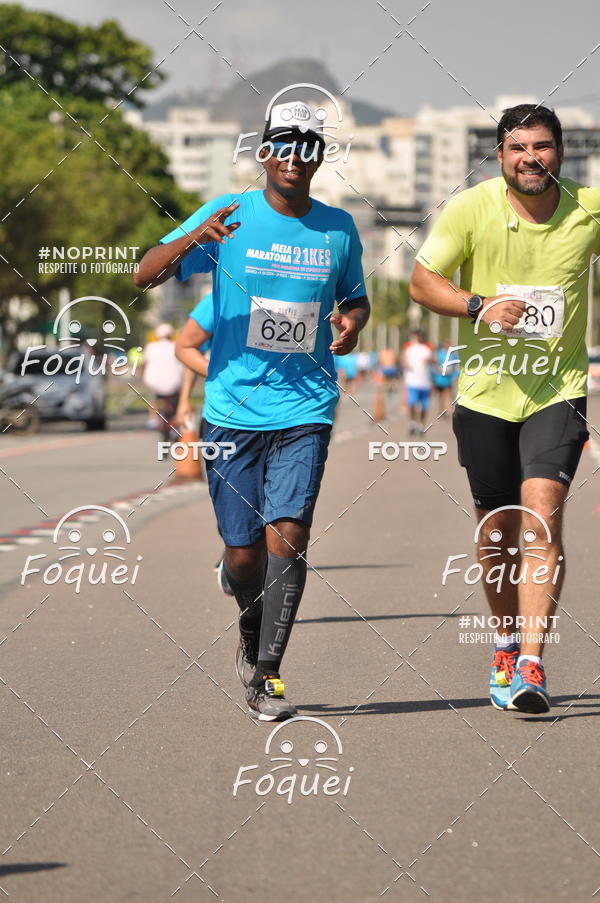 Compra tus fotos del evento21KES - Meia Maratona do Esprito Santo En Fotop