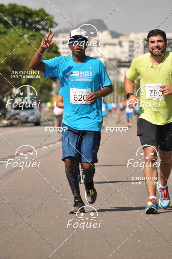 Compra tus fotos del evento21KES - Meia Maratona do Esprito Santo En Fotop