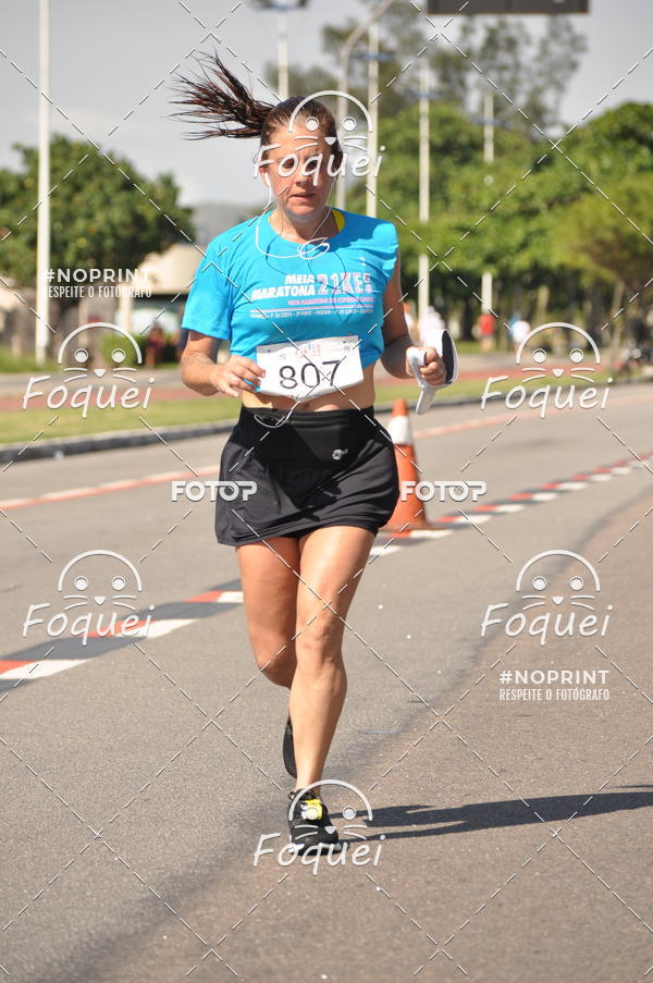 Compra tus fotos del evento21KES - Meia Maratona do Esprito Santo En Fotop