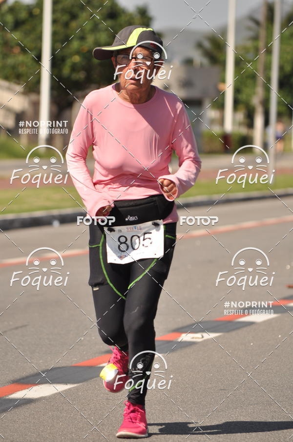Buy your photos of the event21KES - Meia Maratona do Esprito Santo on Fotop