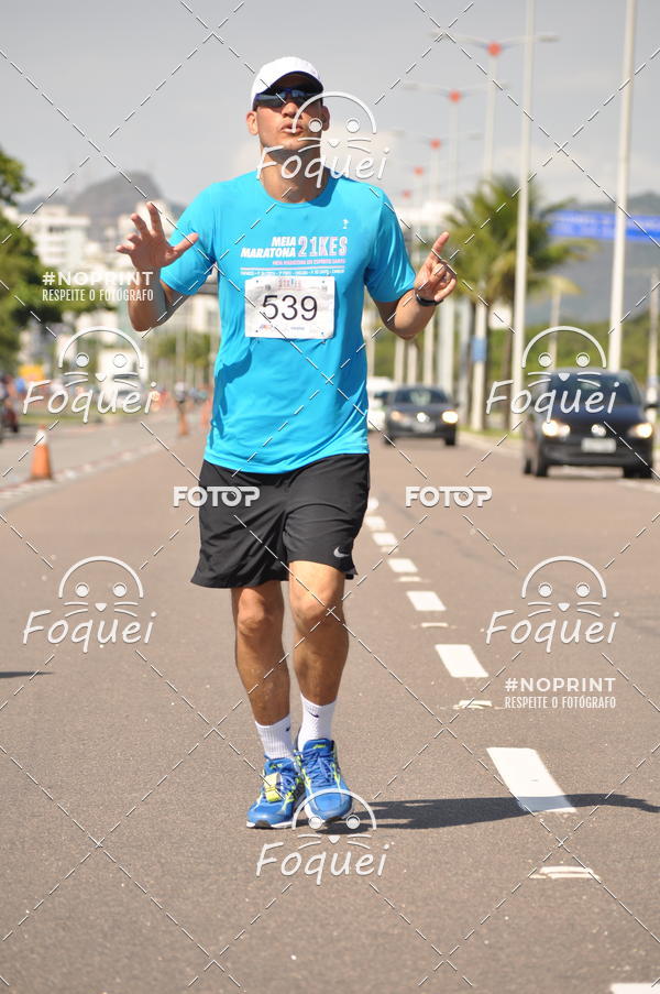 Compra tus fotos del evento21KES - Meia Maratona do Esprito Santo En Fotop