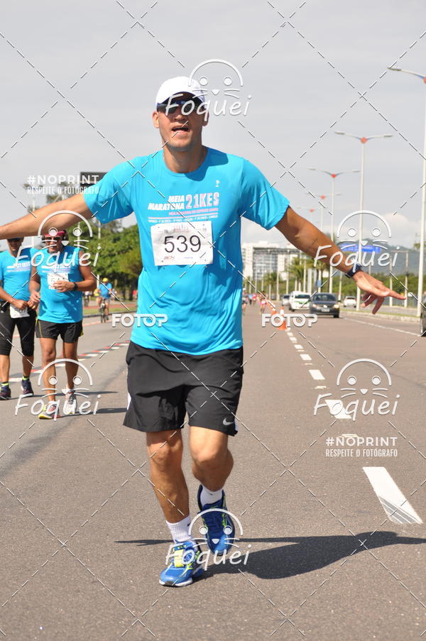 Compra tus fotos del evento21KES - Meia Maratona do Esprito Santo En Fotop