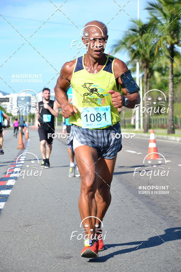 Buy your photos of the event21KES - Meia Maratona do Esprito Santo on Fotop