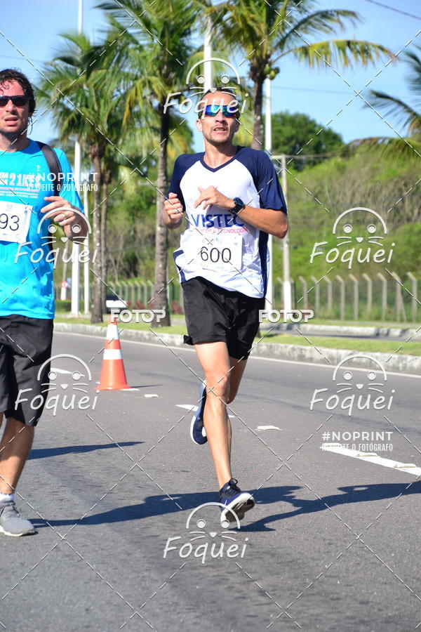 Buy your photos of the event21KES - Meia Maratona do Esprito Santo on Fotop