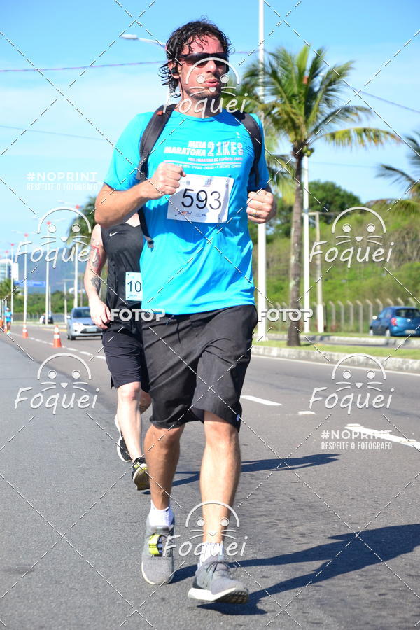 Buy your photos of the event21KES - Meia Maratona do Esprito Santo on Fotop