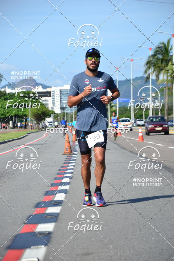 Buy your photos of the event21KES - Meia Maratona do Esprito Santo on Fotop