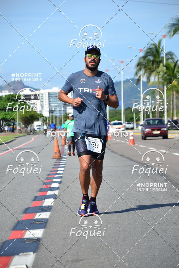 Buy your photos of the event21KES - Meia Maratona do Esprito Santo on Fotop