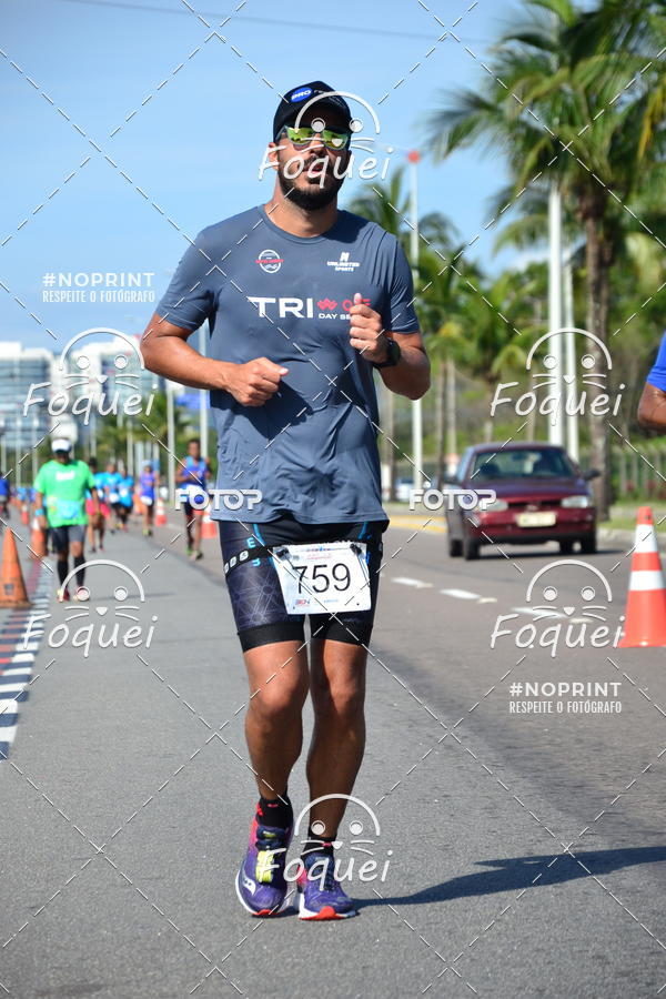 Buy your photos of the event21KES - Meia Maratona do Esprito Santo on Fotop