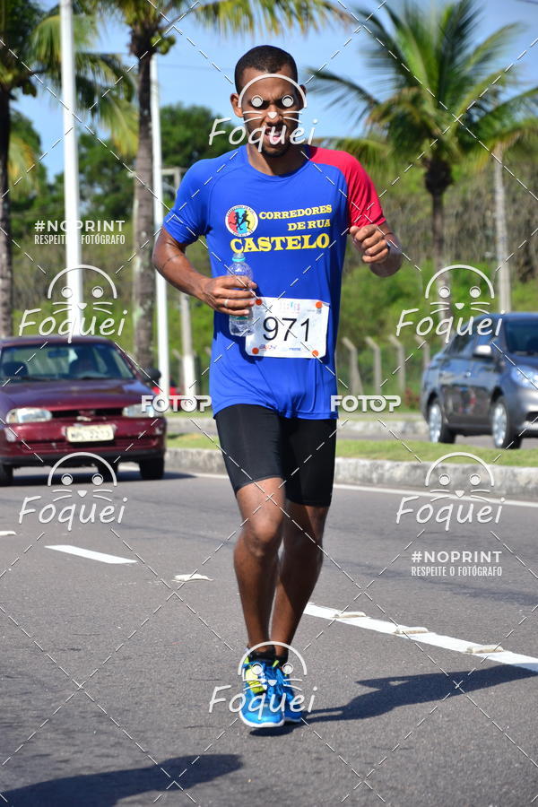 Buy your photos of the event21KES - Meia Maratona do Esprito Santo on Fotop