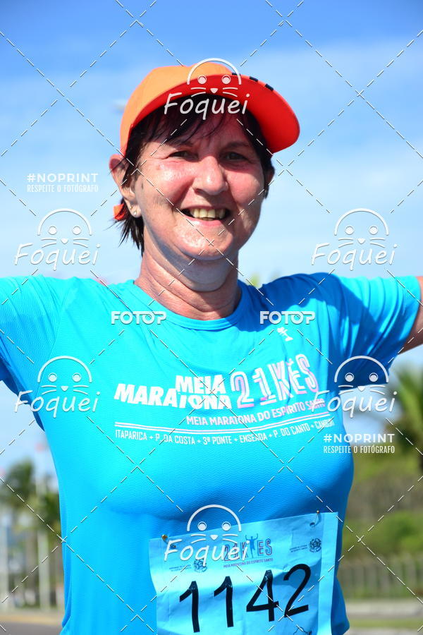 Buy your photos of the event21KES - Meia Maratona do Esprito Santo on Fotop