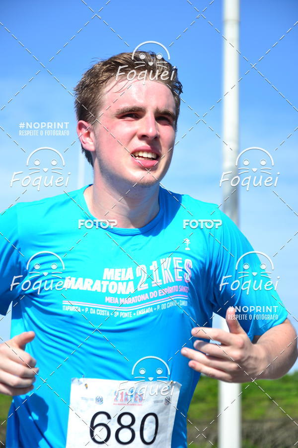 Buy your photos of the event21KES - Meia Maratona do Esprito Santo on Fotop
