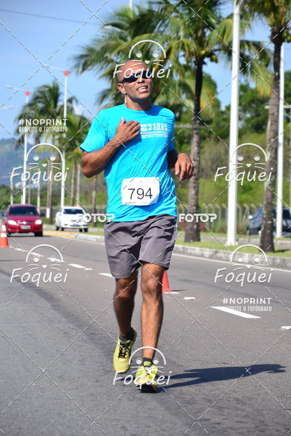 Buy your photos of the event21KES - Meia Maratona do Esprito Santo on Fotop