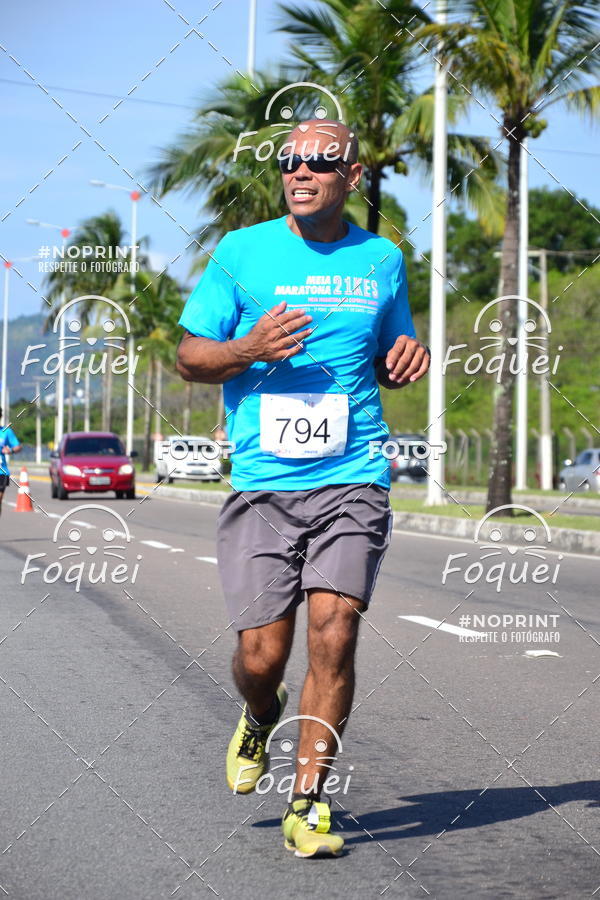 Buy your photos of the event21KES - Meia Maratona do Esprito Santo on Fotop