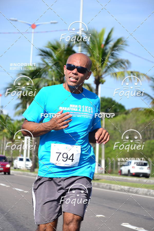 Buy your photos of the event21KES - Meia Maratona do Esprito Santo on Fotop