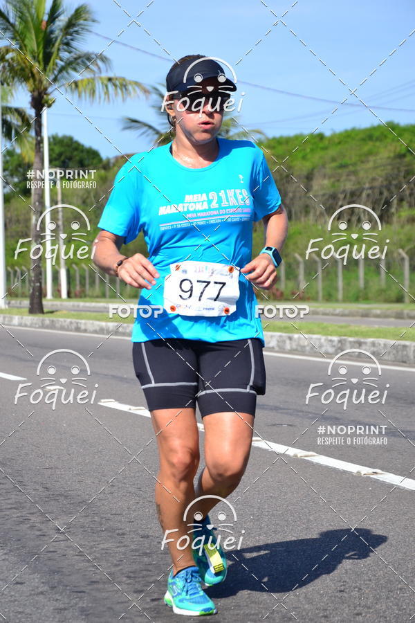 Buy your photos of the event21KES - Meia Maratona do Esprito Santo on Fotop