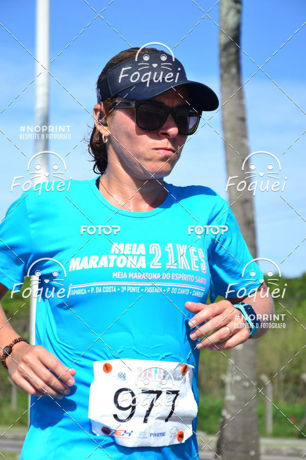 Buy your photos of the event21KES - Meia Maratona do Esprito Santo on Fotop
