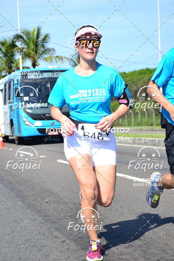 Buy your photos of the event21KES - Meia Maratona do Esprito Santo on Fotop